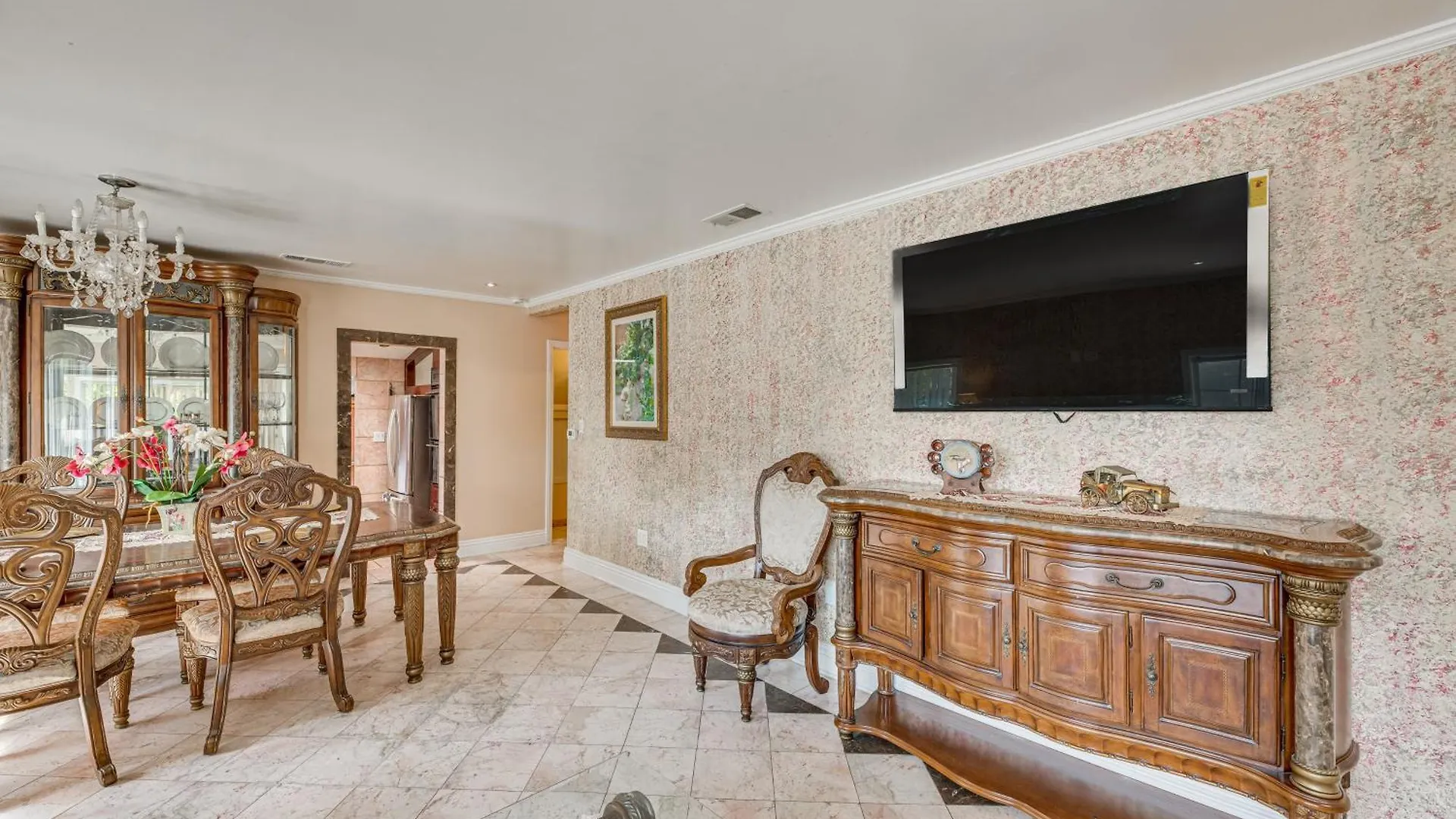 別荘 Burbank Home With Yard, Walk To Downtown Shops!